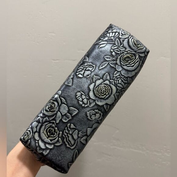 Gray Roses Handmade Embossed Cowhide Push-lock Clutch/Shoulder Bag, Crossbody - Picture 13 of 14